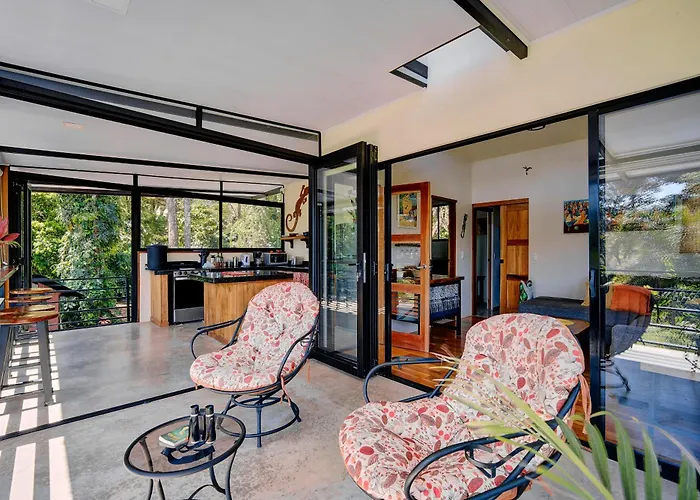Herons Landing - Modern Jungle Villa