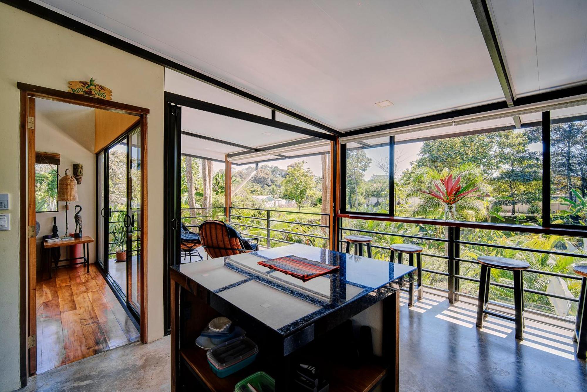 Herons Landing - Modern Jungle Сasa de vacaciones